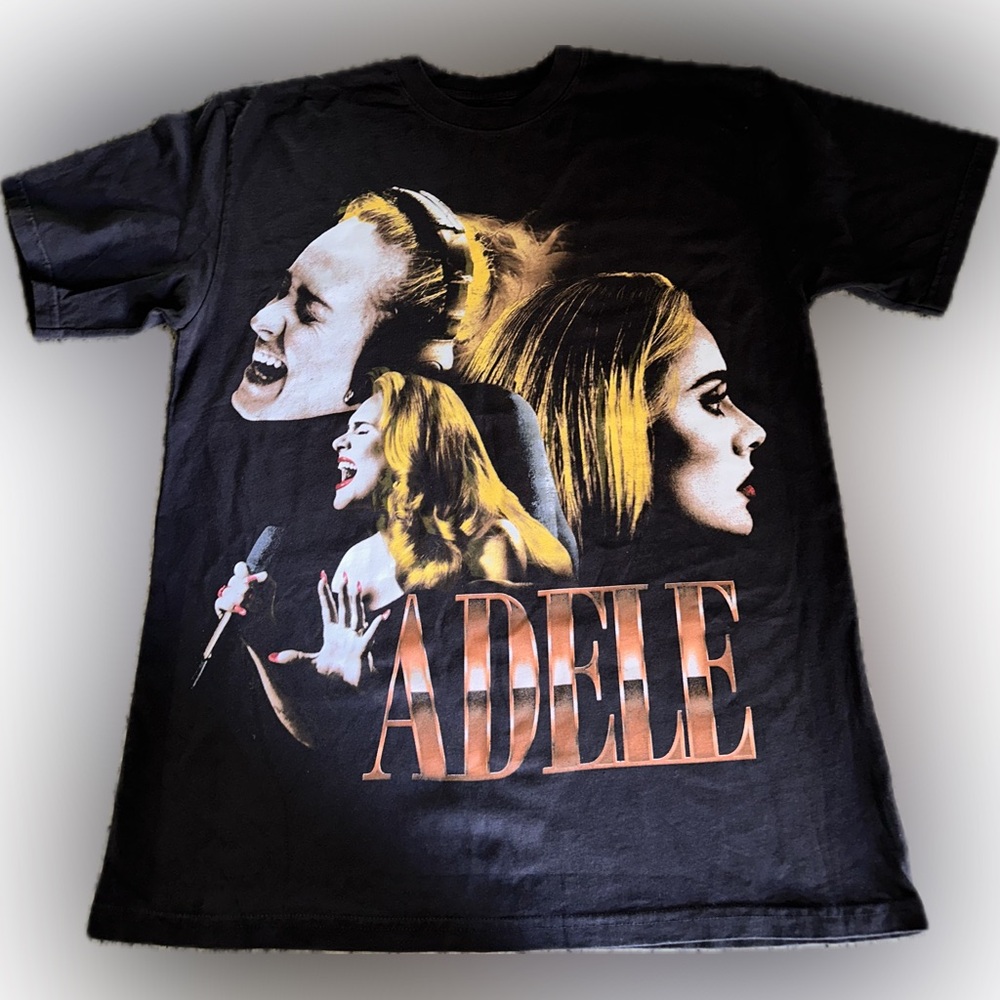 Adele Tour Tee - M
